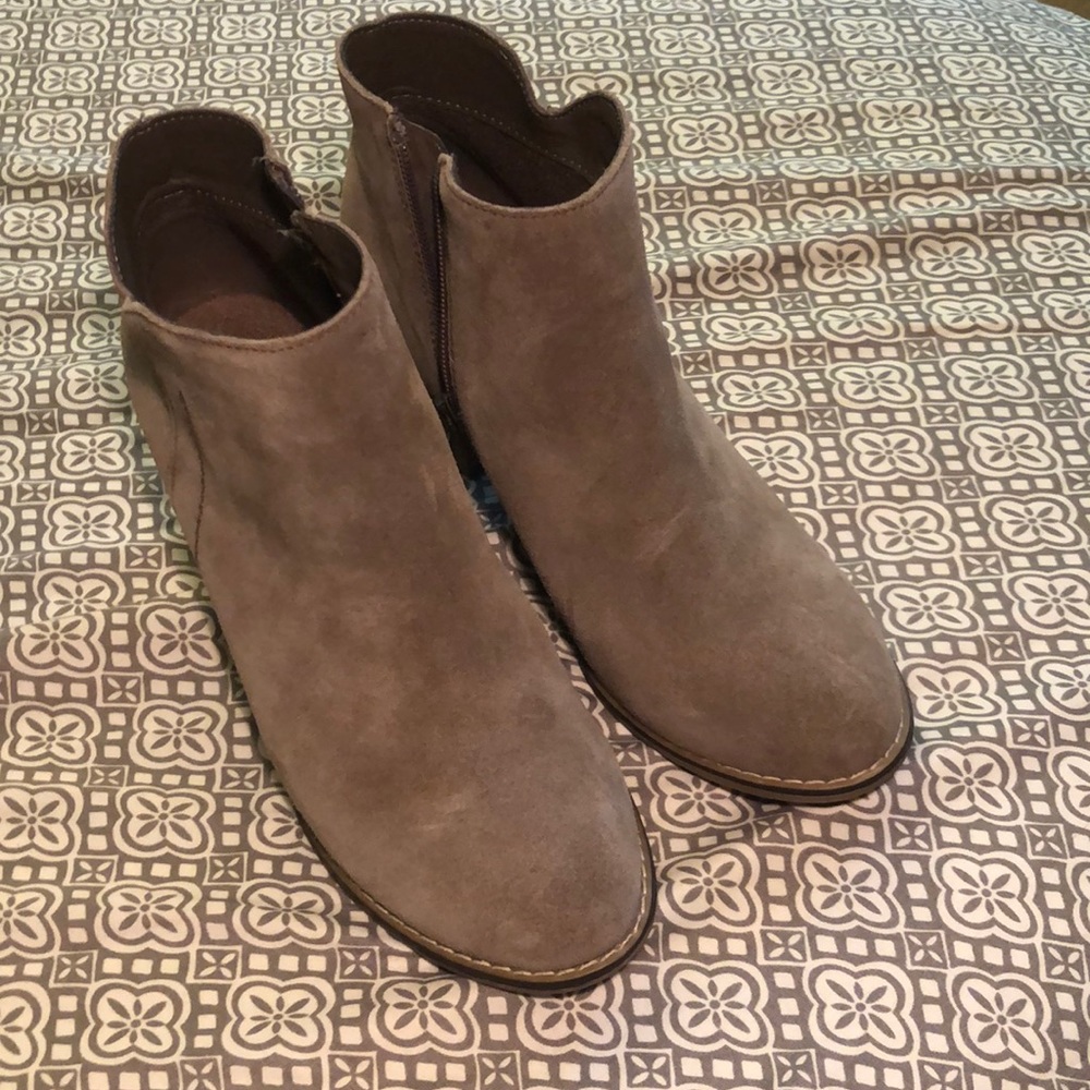 Booties! - Picture 2 of 3